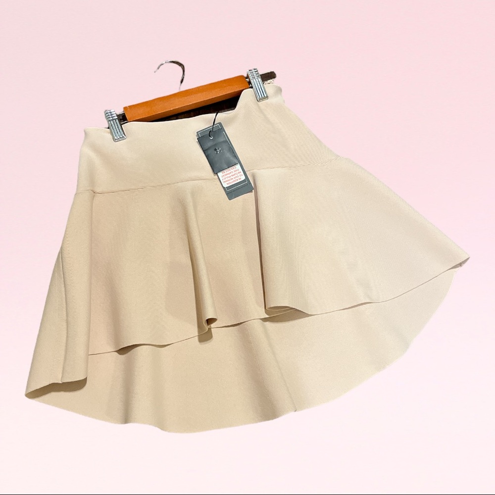 Beautiful BCBG “Evelyn” Skirt